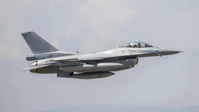 The Netherlands will transfer 18 F-16 fighter jets to Romania for €1