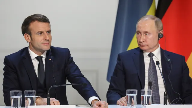 Putin and Macron hold first phone call since 2022