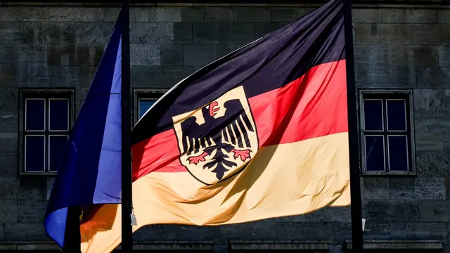 German industrial production rises, but threat of US tariffs remains