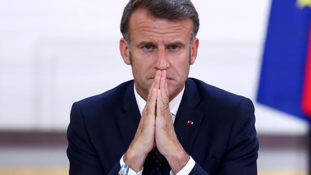 Macron urges EU to strongly defend European interests in trade talks with US