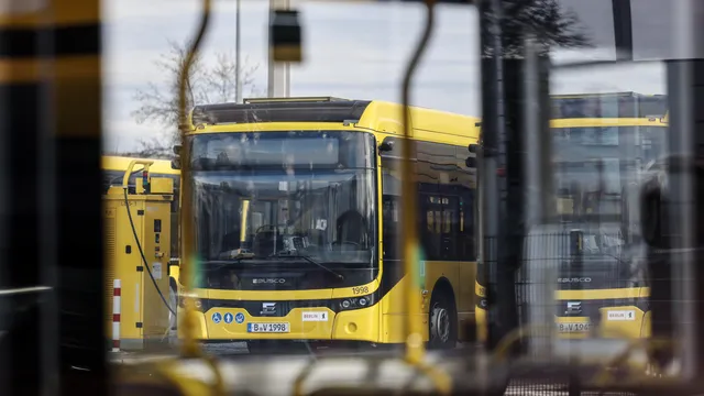 Young people in Berlin use a website to avoid ticket inspectors on public transport
