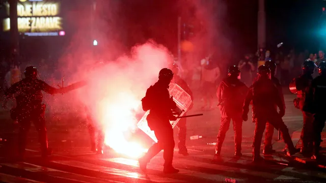 Agence France-Presse: Serbia's political crisis turns violent