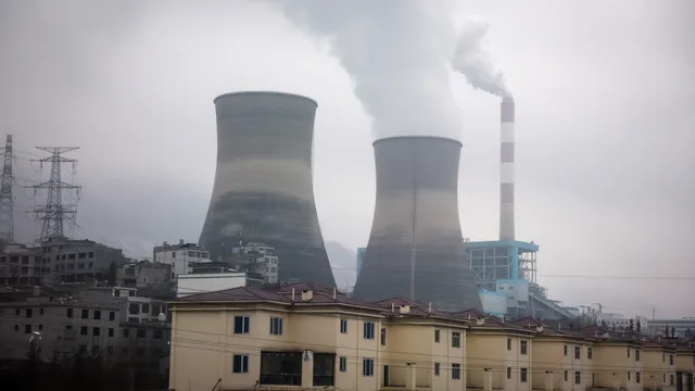 China Bets Record on Coal Despite Renewable Energy Boom