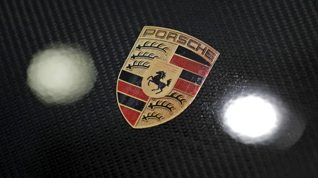 Porsche discontinues battery production