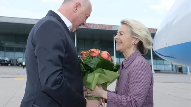 Ursula von der Leyen arrives in Bulgaria, heads to VMZ-Sopot
