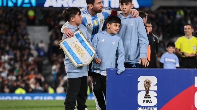 Messi scored two goals in his last match for the national team in Argentina