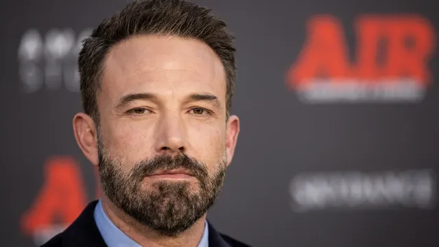 Ben Affleck and Jennifer Garner Out with Their Children in Los Angeles