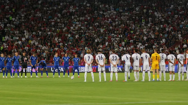 Mercenaries beat fans who chanted against President Vucic at Maracana