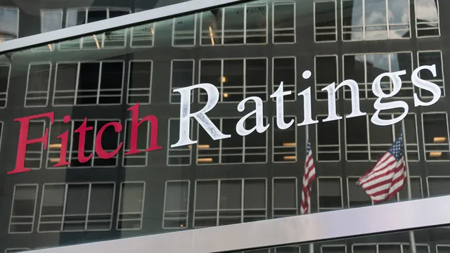 Fitch downgrades France's credit rating amid political instability 