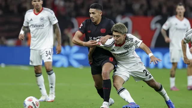 Two red cards didn't stop Bayer Lezerkusen from their first win of the season